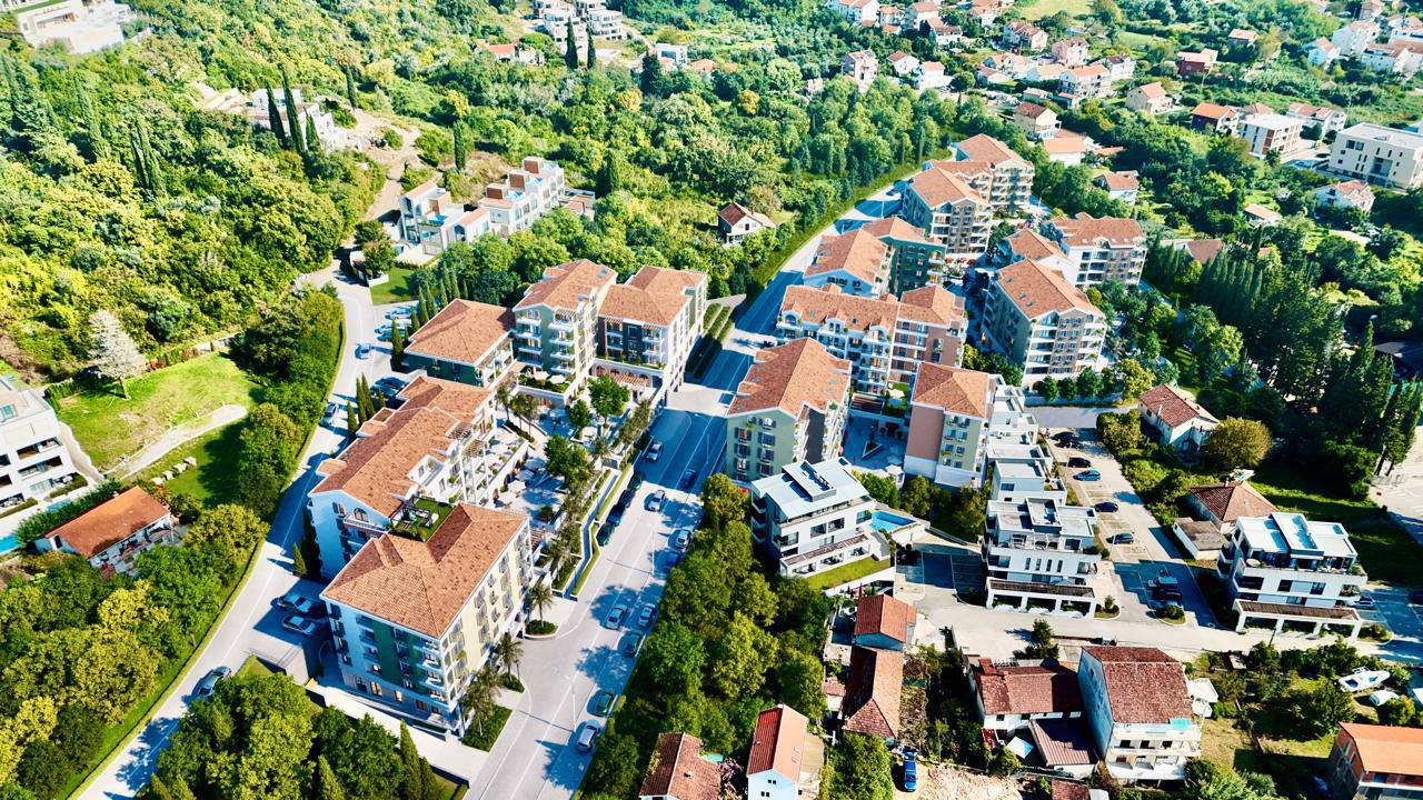 Квартиры в новом комплексе в Porto Montenegro