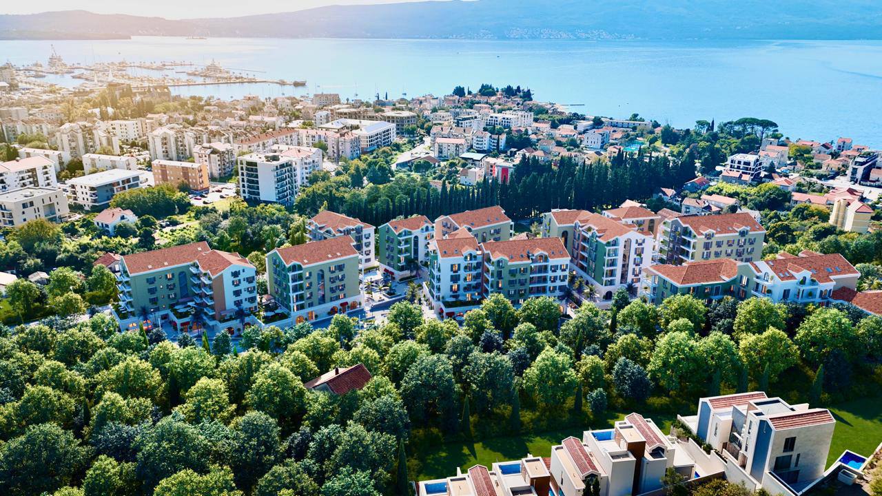 Квартиры в новом комплексе в Porto Montenegro 5