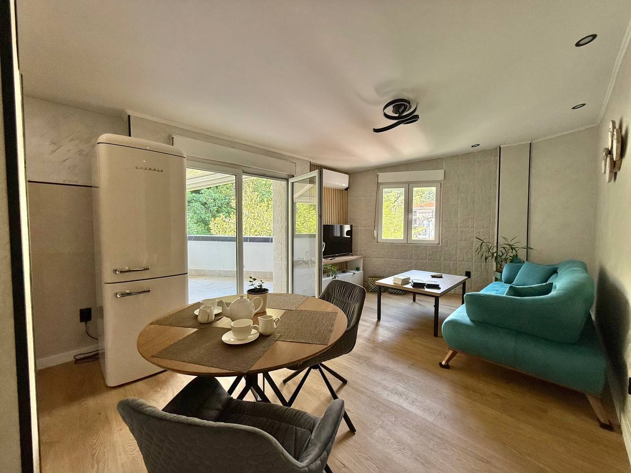 Квартира с 2 спальнями в Будве, 75 м² 2