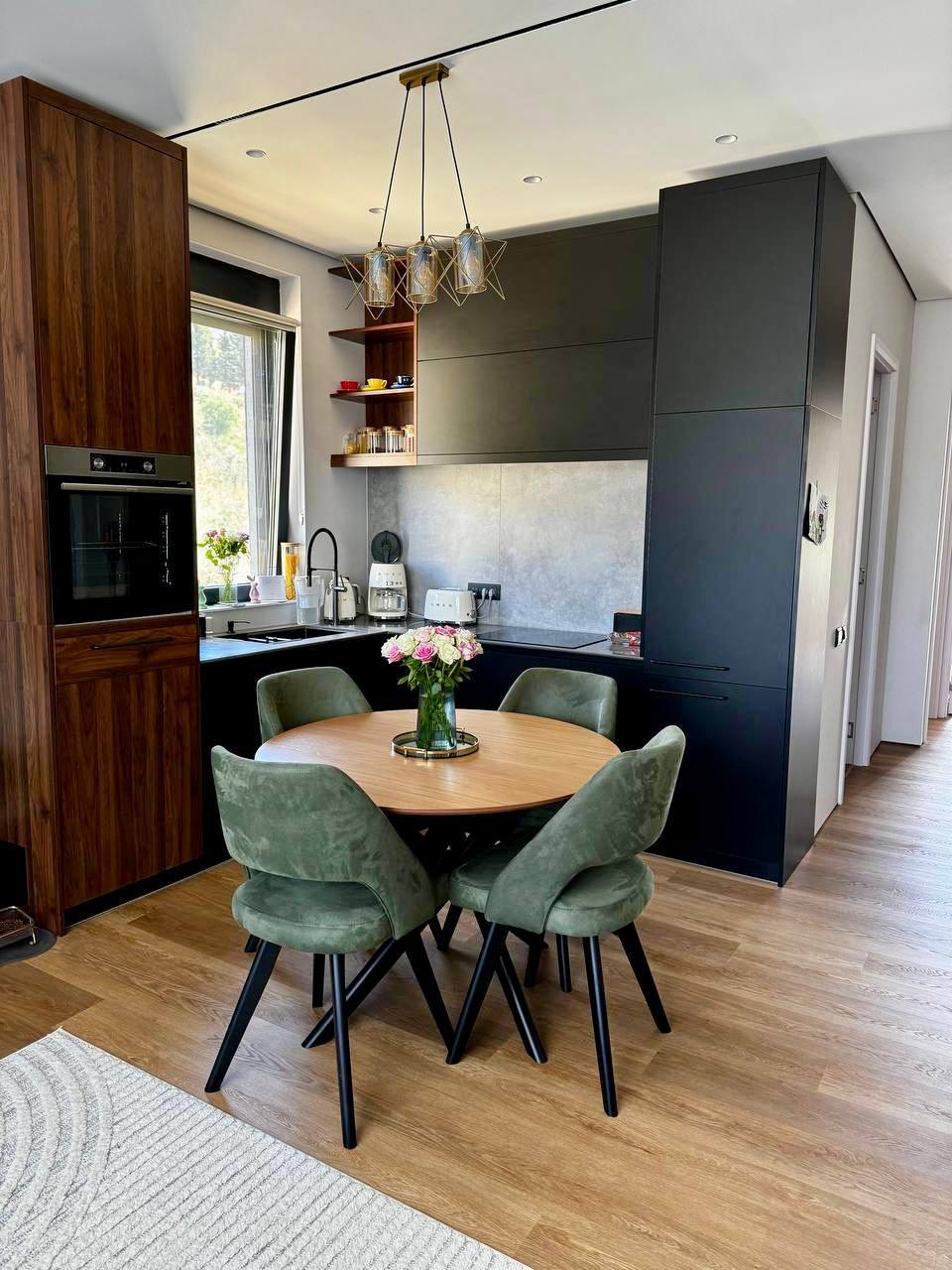 Квартира с 2 спальнями в Ластве-Грбальской, 75 м²