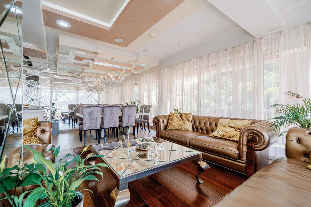 Вилла с 3 спальнями в Будве, 400 м² 2